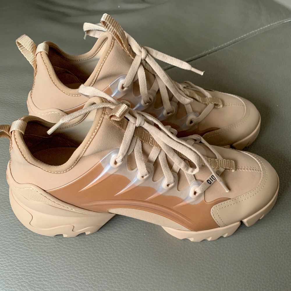 Dior D-CONNECT SNEAKER Nude Technical Fabric. Classic Dior design. - Picture 9 of 12